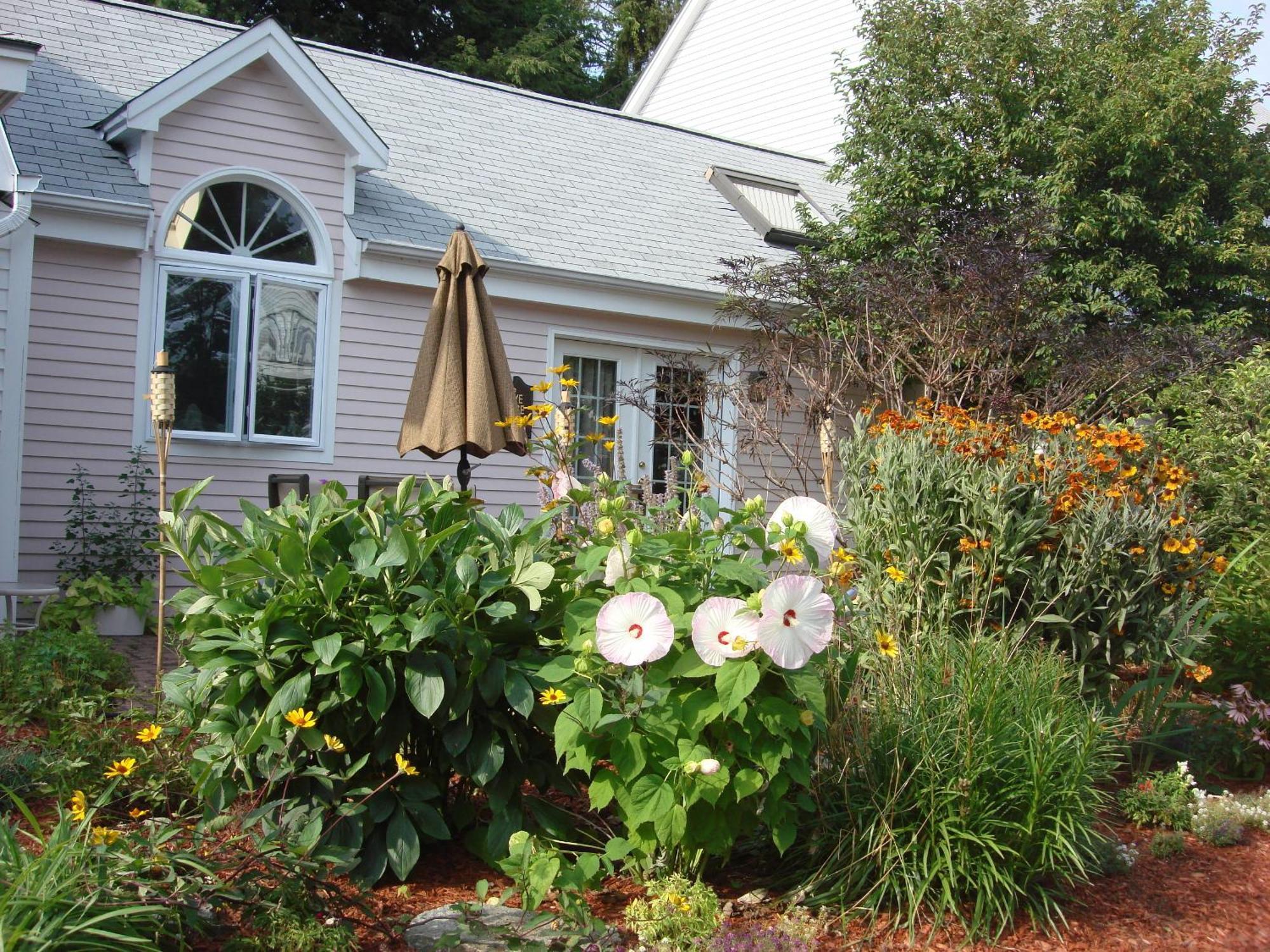 Pink Blossoms Resort Ogunquit Exterior photo